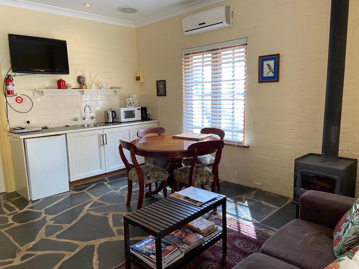 Battunga Cottages Watervale 외부 사진
